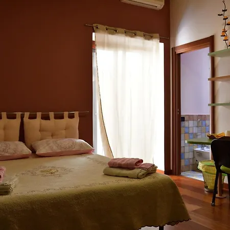Le Casette Di Lu Bed & Breakfast 4*