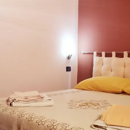 Bed & Breakfast Le Casette Di Lu 4*